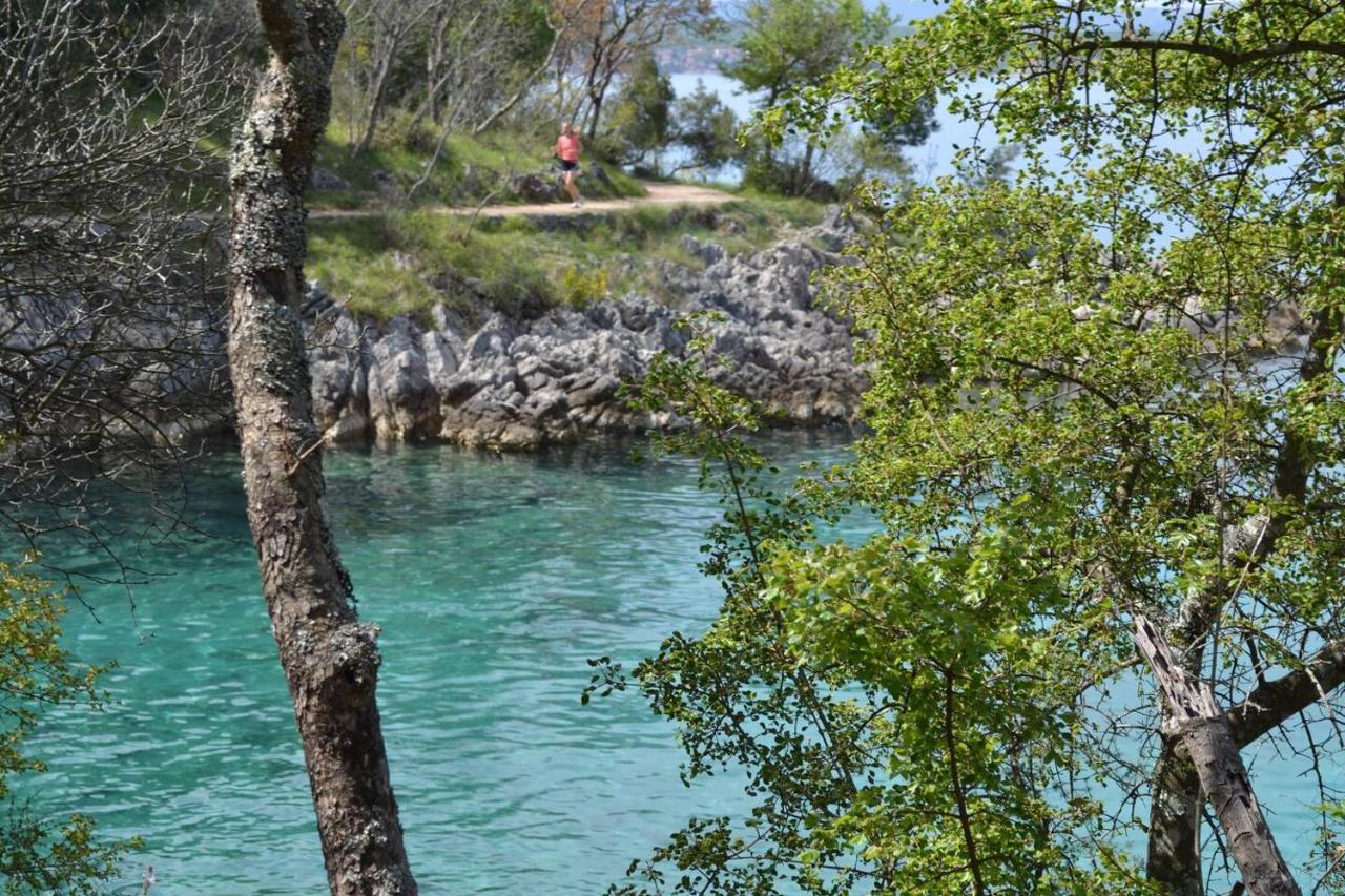 My Paradies - Njivice Studio**** Εξωτερικό φωτογραφία